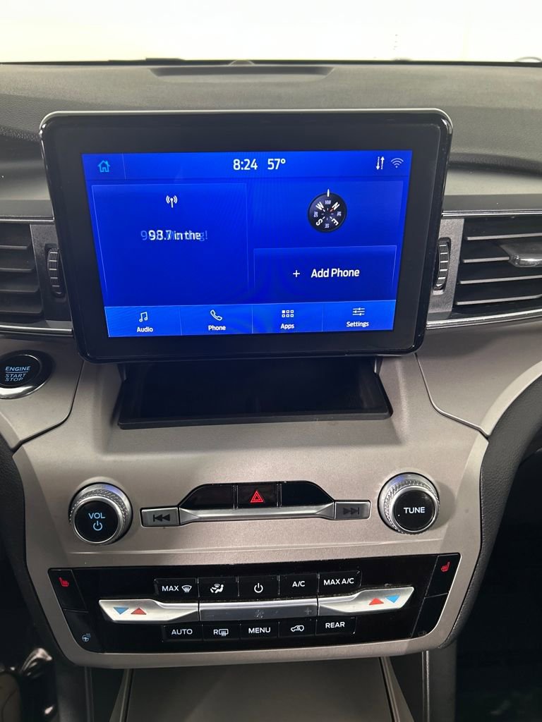 Used 2023 Ford Explorer XLT w/ Equipment Group 202A image 14