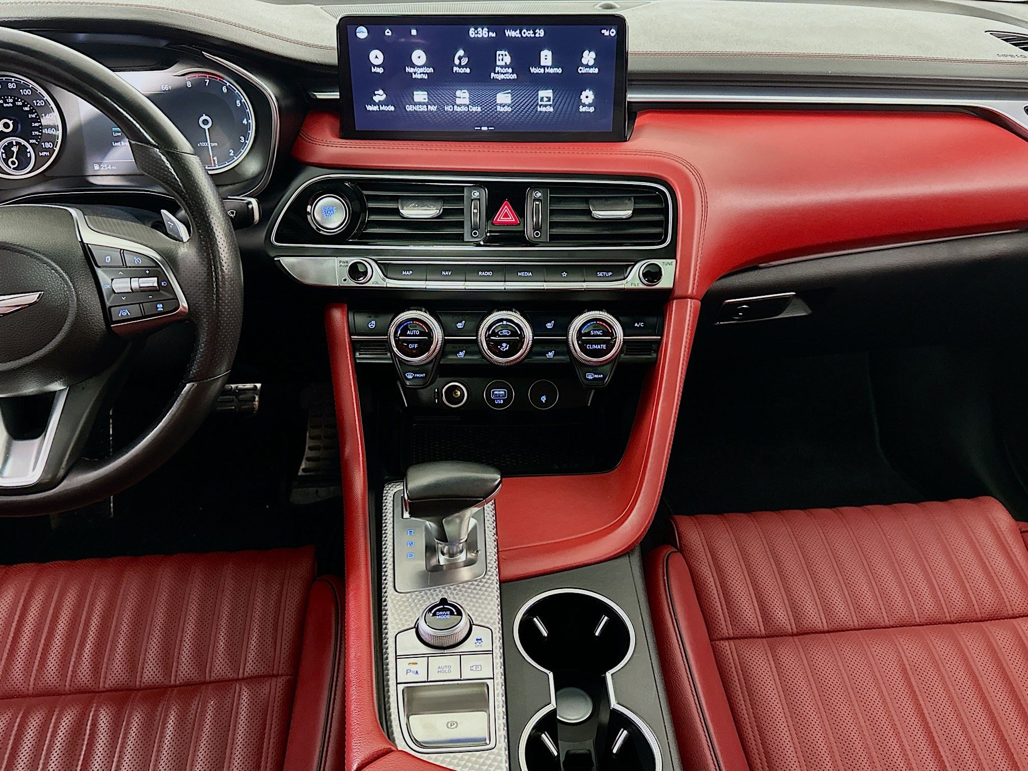 Used 2023 Genesis G70 2.0T w/ Sport Prestige Package image 11