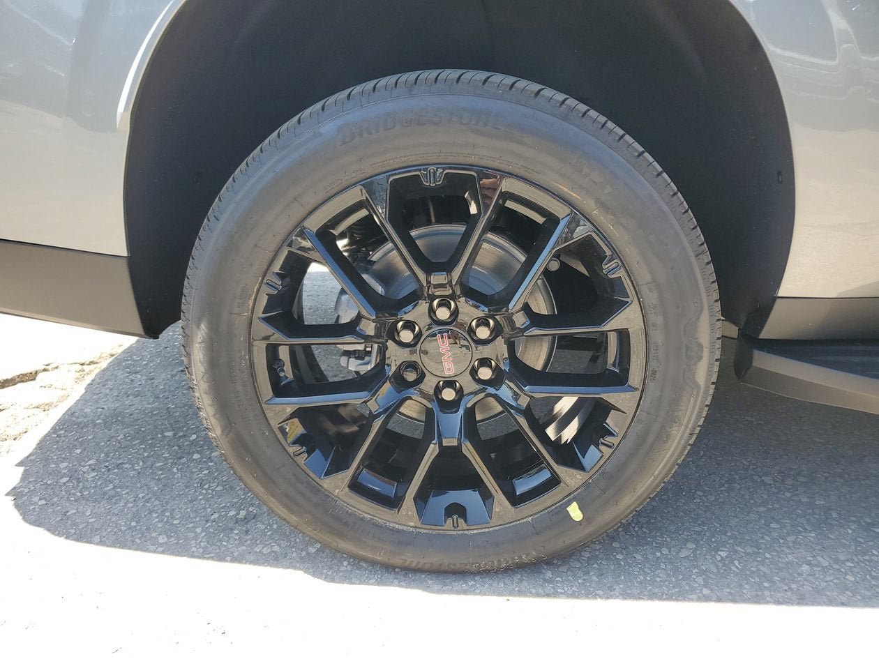 New 2026 GMC Yukon XL Denali RWD image 6