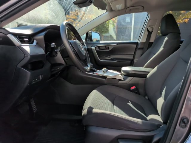 Used 2023 Toyota RAV4 LE FWD image 13