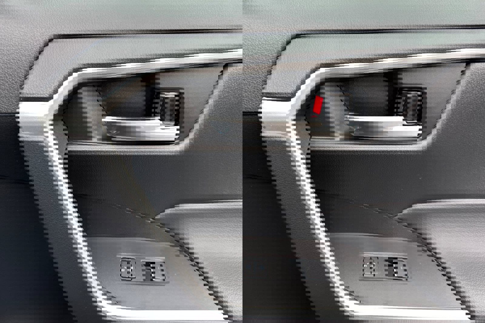 New 2025 Toyota RAV4 XLE Premium image 19