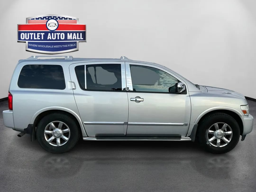 Used 2004 INFINITI QX56 2WD w/ Smart Vision Pkg image 2