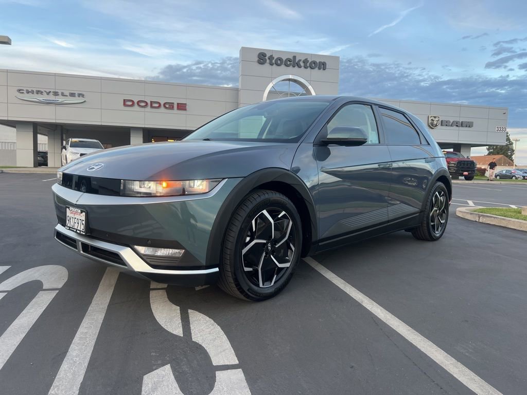 Used 2024 Hyundai Ioniq 5 SEL image 4