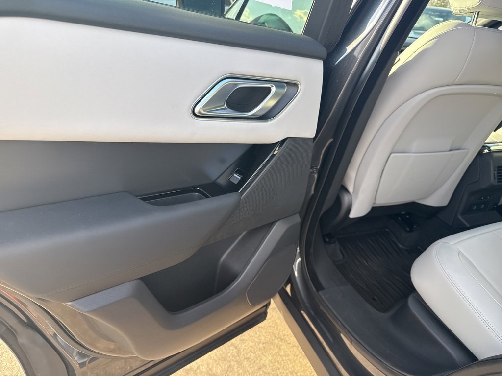 Used 2026 Land Rover Range Rover Velar S image 7