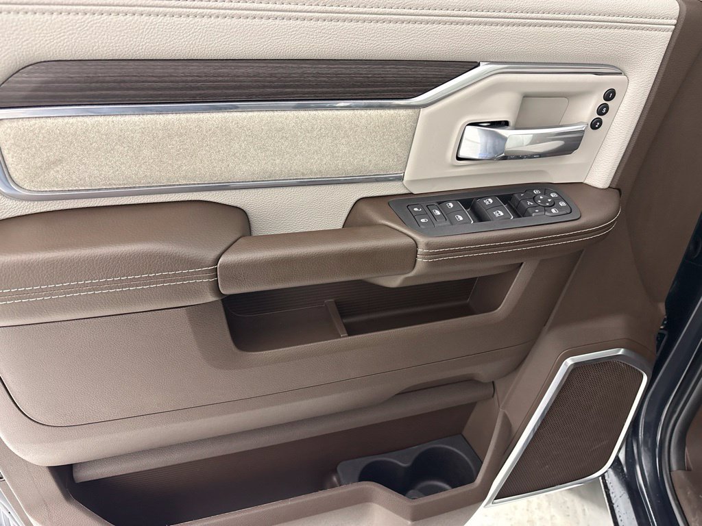 New 2027 RAM 3500 Laramie AWD/4WD image 27