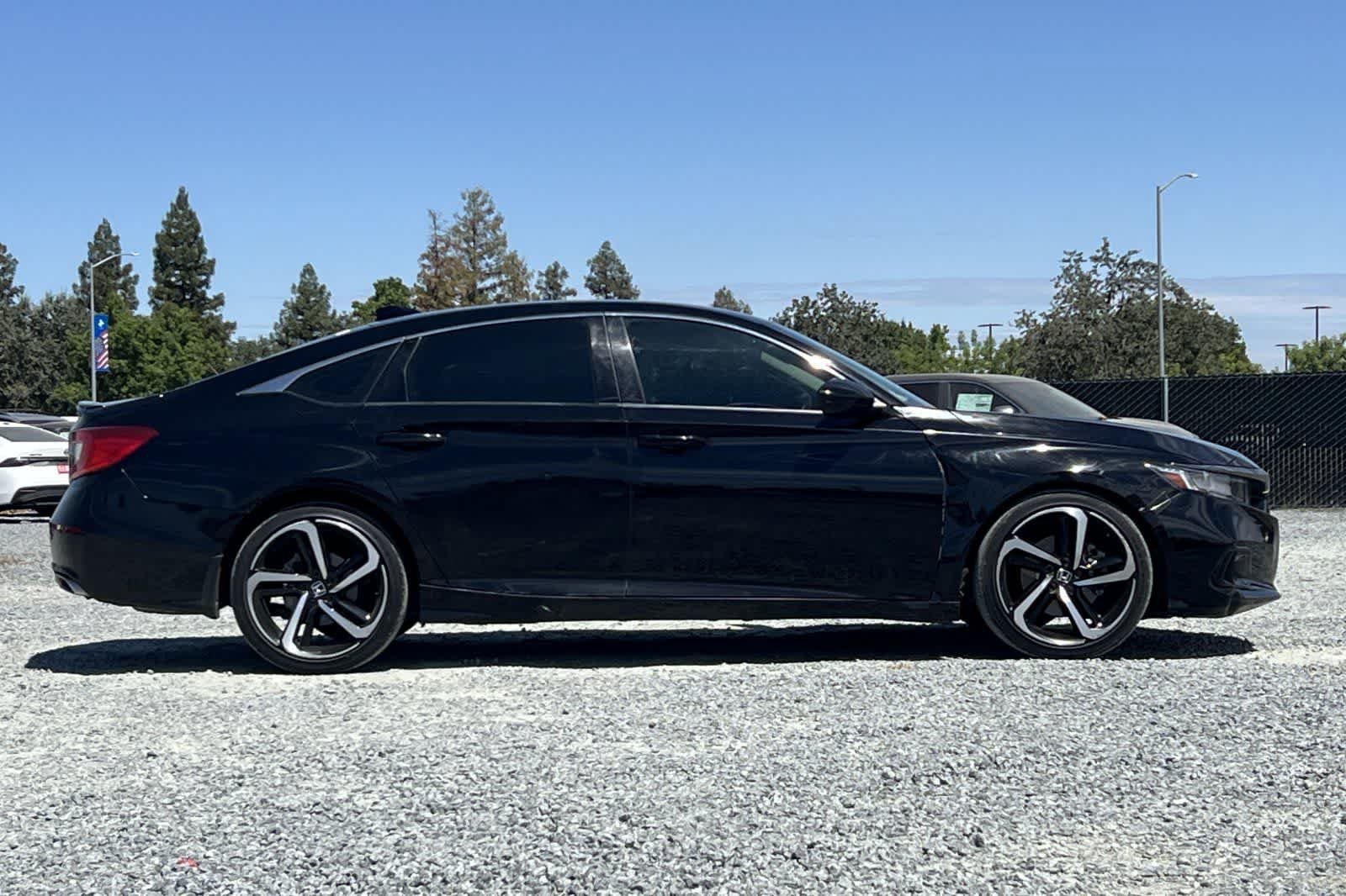 Used 2022 Honda Accord Sport Special Edition image 9