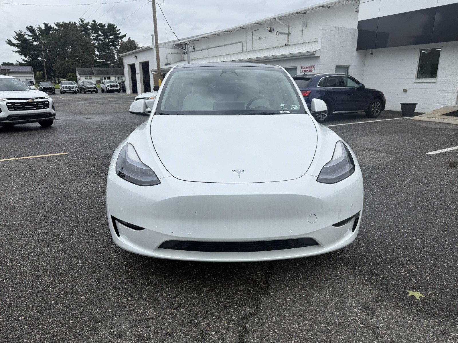 Used 2022 Tesla Model Y Long Range AWD/4WD image 8