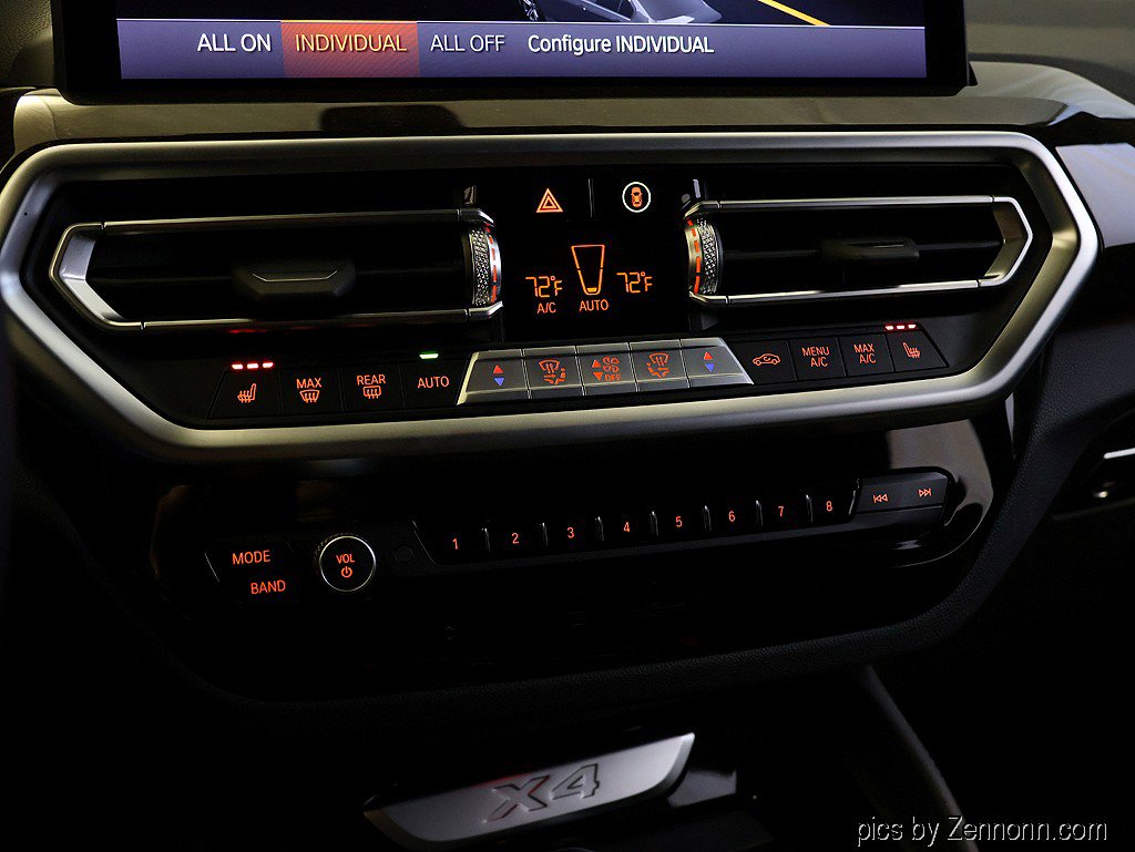 Certified 2025 BMW X4 xDrive30i AWD/4WD image 24