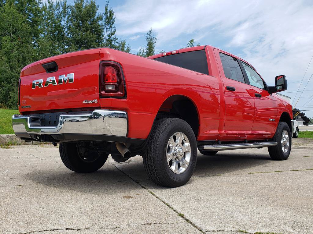 Used 2026 RAM 2500 Big Horn AWD/4WD image 3