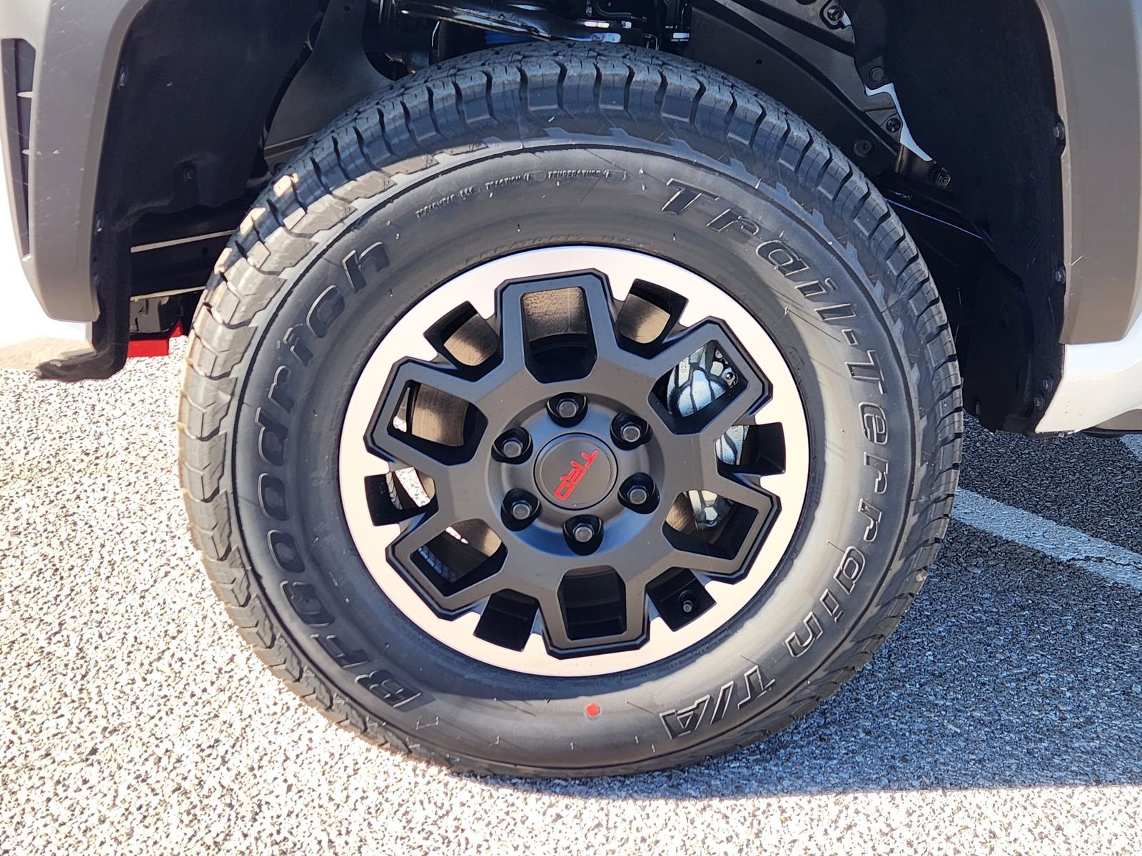 New 2025 Toyota Tacoma TRD Off-Road image 13