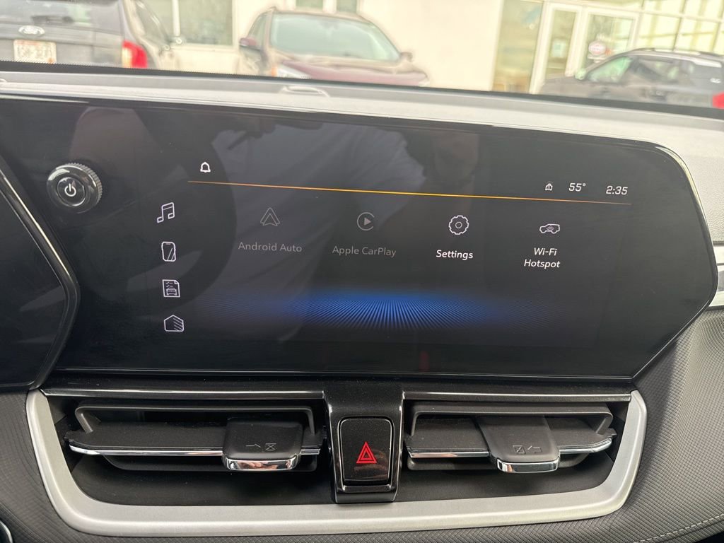 Used 2025 Chevrolet TrailBlazer LT w/ Driver Confidence Package image 10