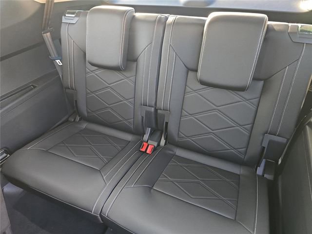 New 2026 Volkswagen Atlas SE FWD image 8