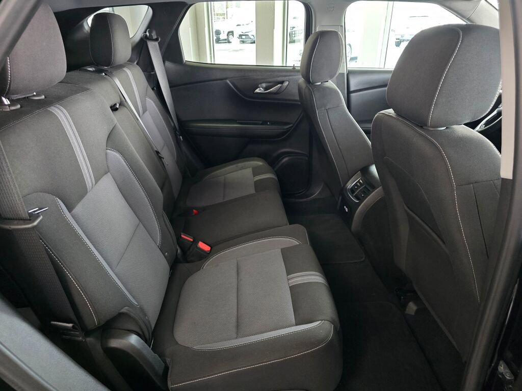 Used 2025 Chevrolet Blazer LT image 42