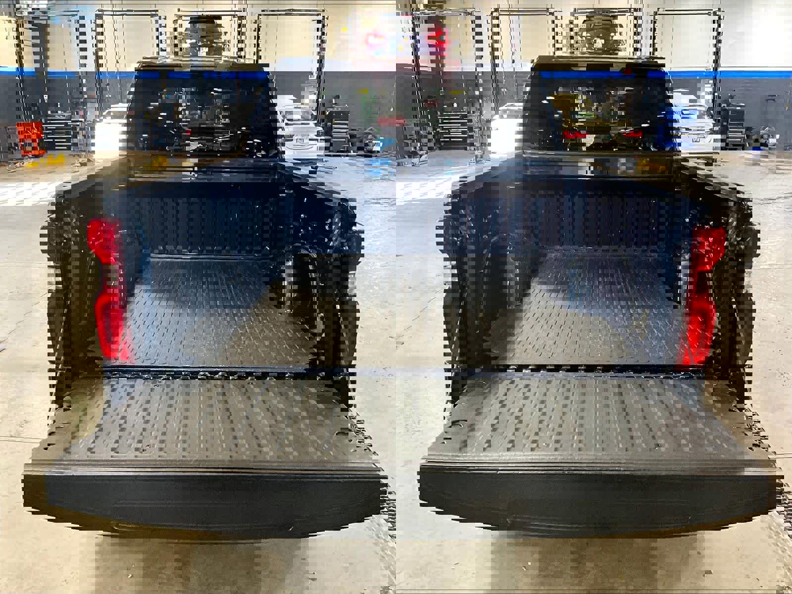 Used 2022 Chevrolet Silverado 1500 LT Trail Boss image 32