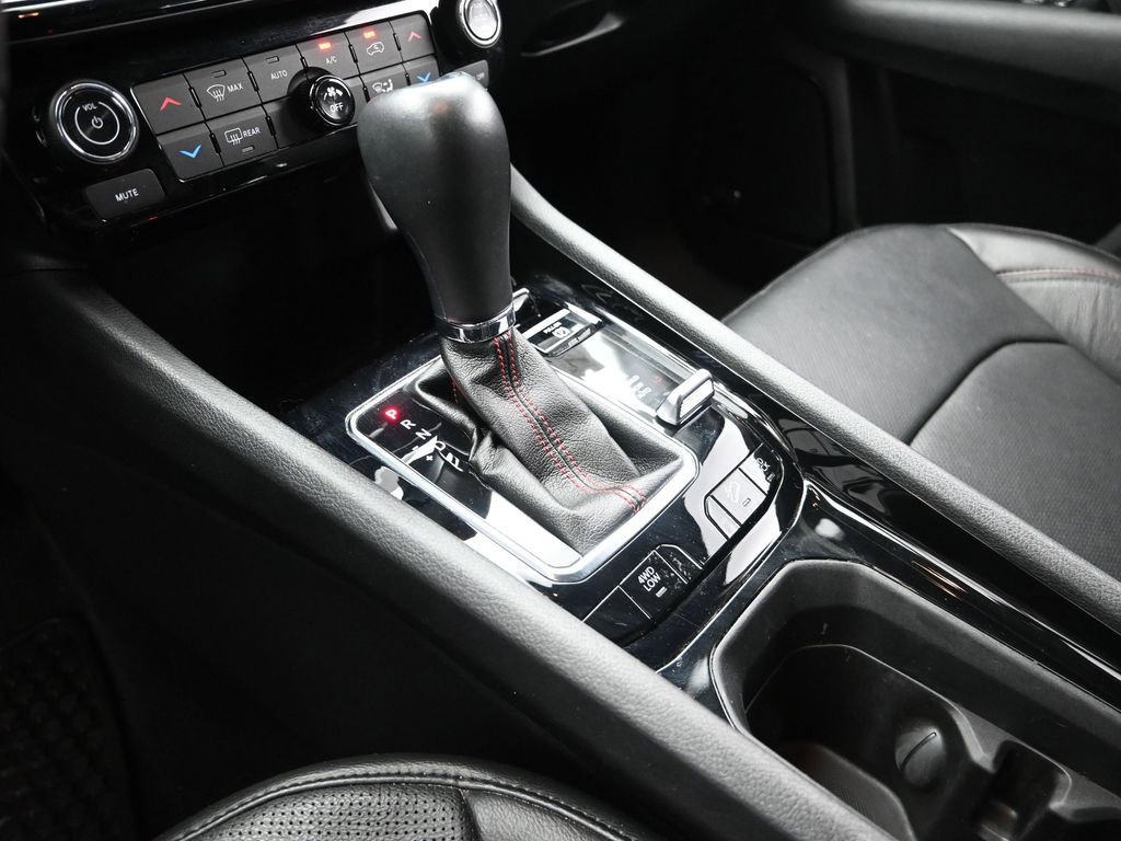 Used 2022 Jeep Compass Trailhawk w/ Trailhawk Elite Group image 16