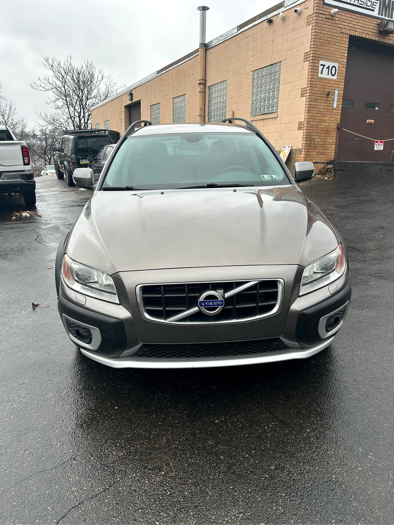 Used 2010 Volvo XC70 T6 image 2