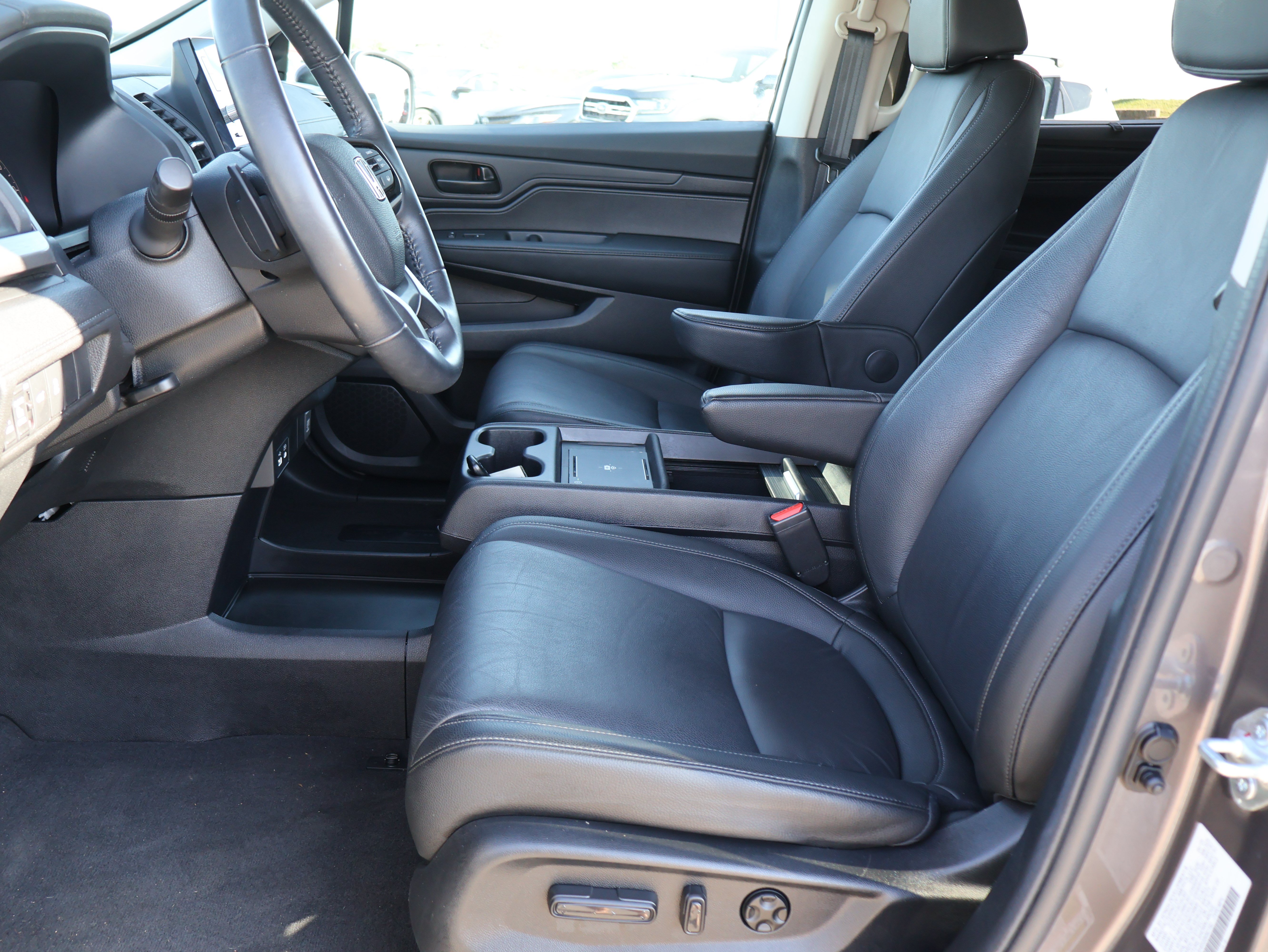 Used 2025 Honda Odyssey EX-L image 22