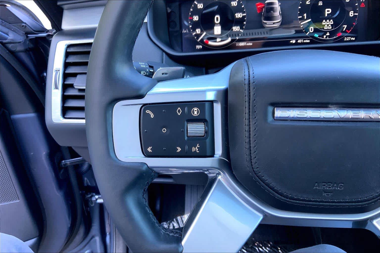 Used 2026 Land Rover Discovery Limited Edition AWD/4WD image 22