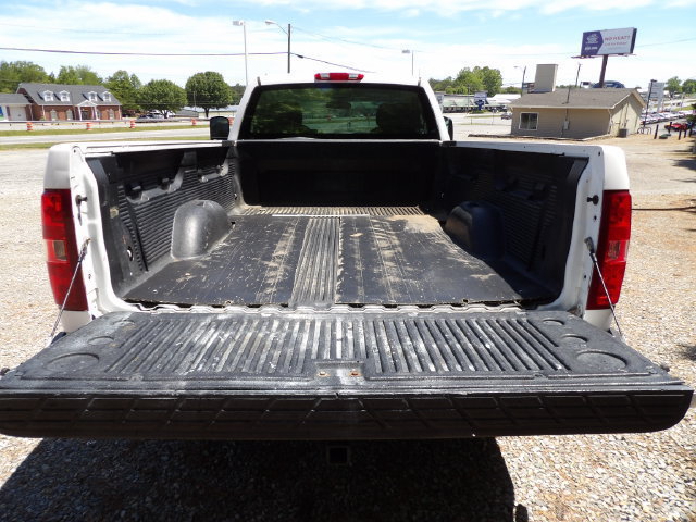 Used 2007 Chevrolet Silverado 1500 W/T w/ Towing Package AWD/4WD image 7