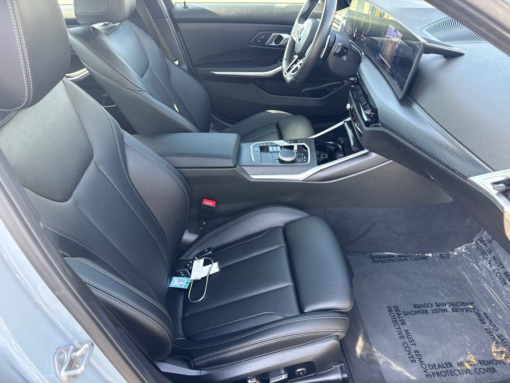 Used 2026 BMW 330i Sedan w/ M Sport Package RWD image 12