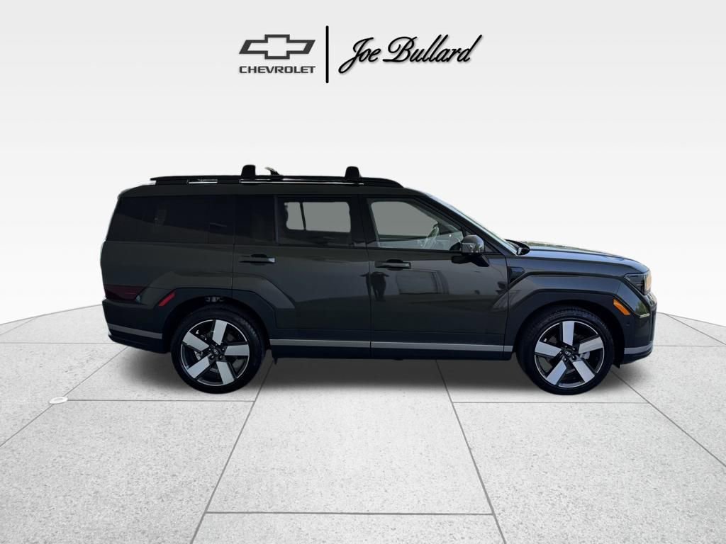 Used 2025 Hyundai Santa Fe Limited FWD image 6