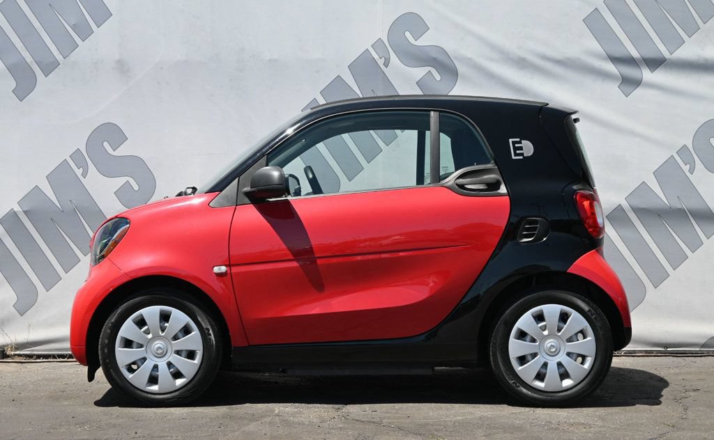 Used 2017 smart fortwo electric drive RWD image 6