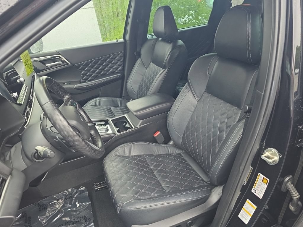 Used 2023 Mitsubishi Outlander SEL Black Edition AWD/4WD image 9