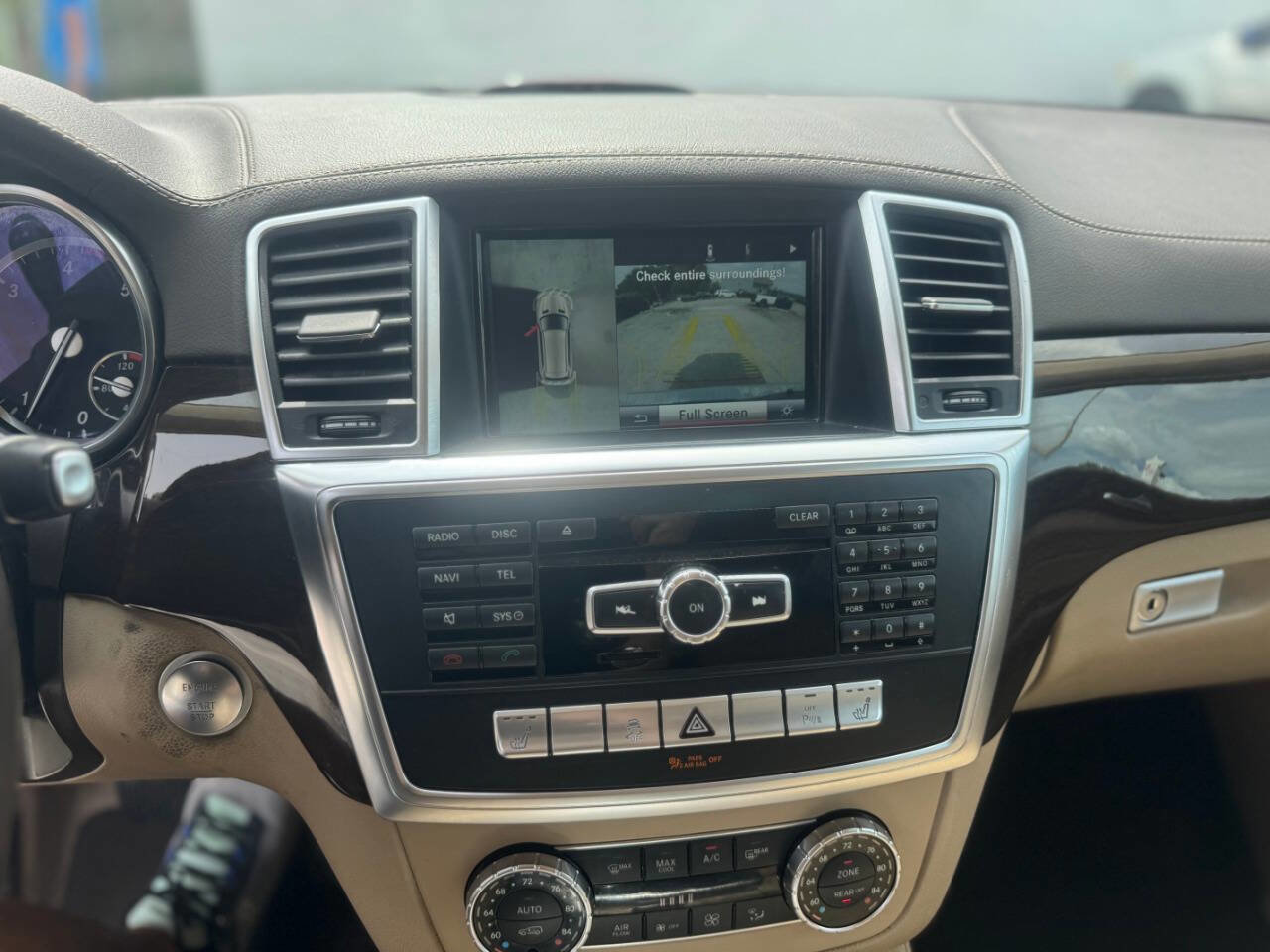 Used 2015 Mercedes-Benz GL 320 BlueTEC 4MATIC image 11