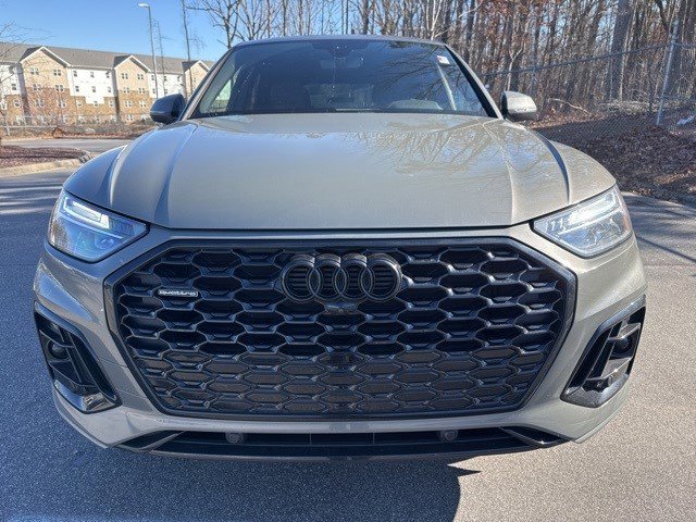 Used 2024 Audi Q5 2.0T Premium Plus w/ Premium Plus Package image 9