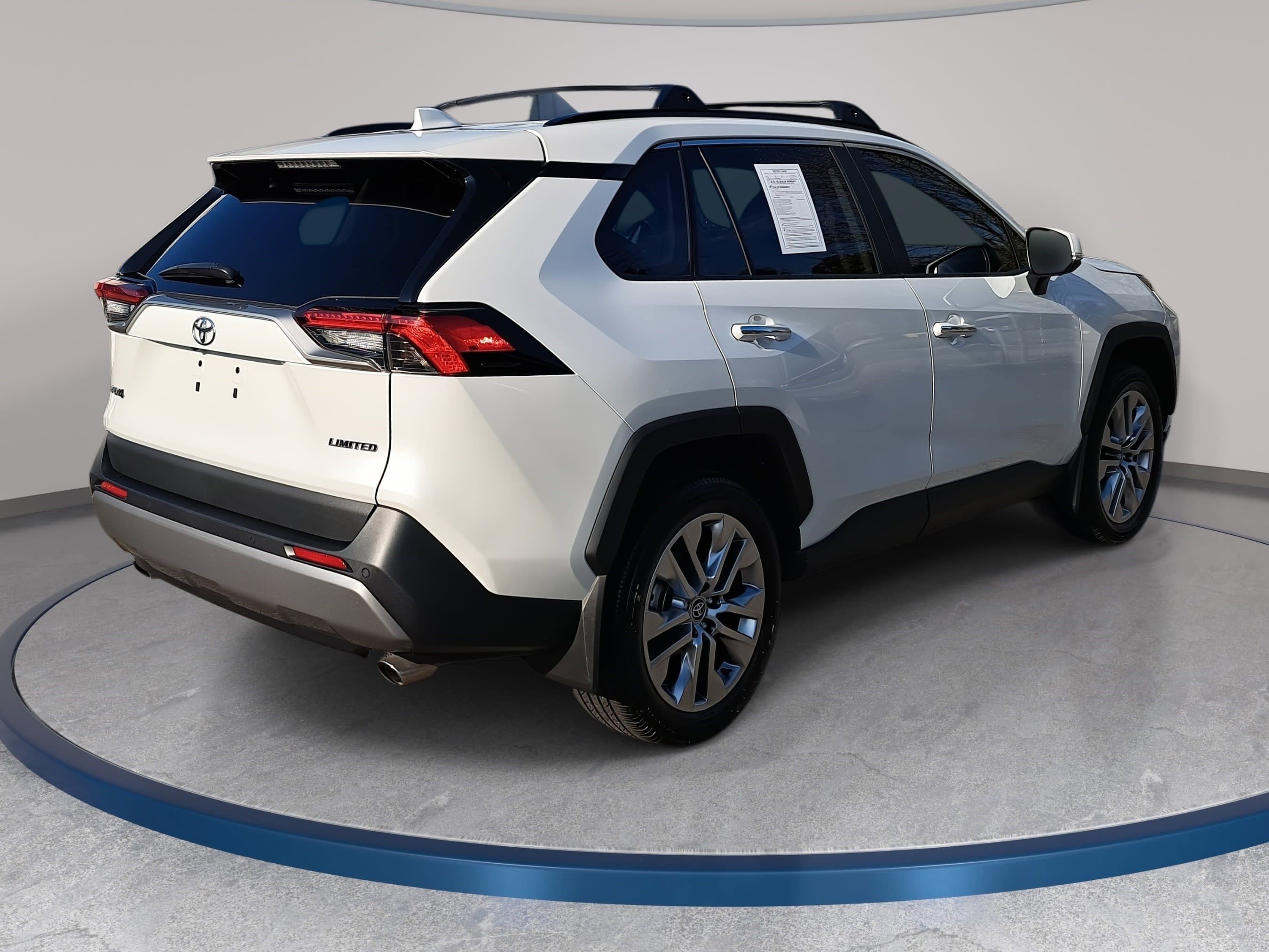 Used 2024 Toyota RAV4 Limited w/ Advanced Technology Package image 5