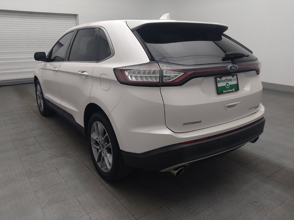 Used 2018 Ford Edge Titanium w/ Ford Safe & Smart Package FWD image 5