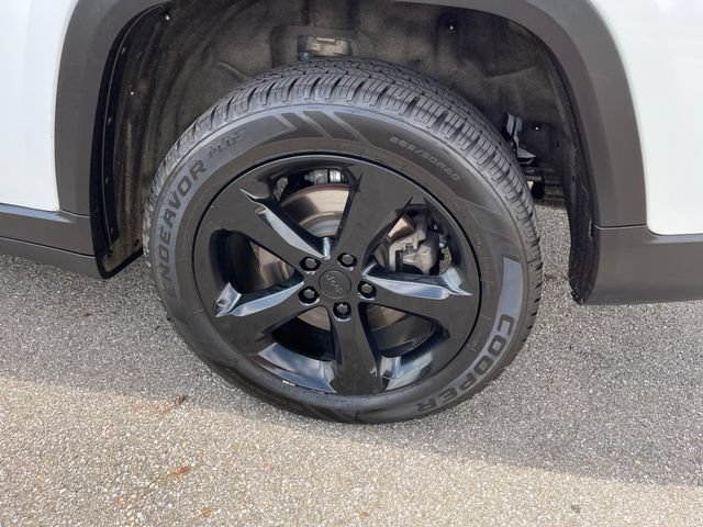 Used 2023 Jeep Grand Cherokee L Limited w/ Black Appearance Package AWD/4WD image 45