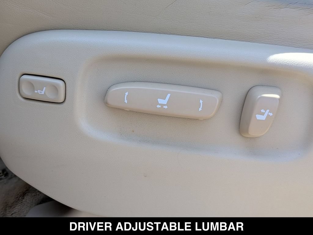 Used 2019 Lexus LX 570 4WD w/ Luxury Package image 17