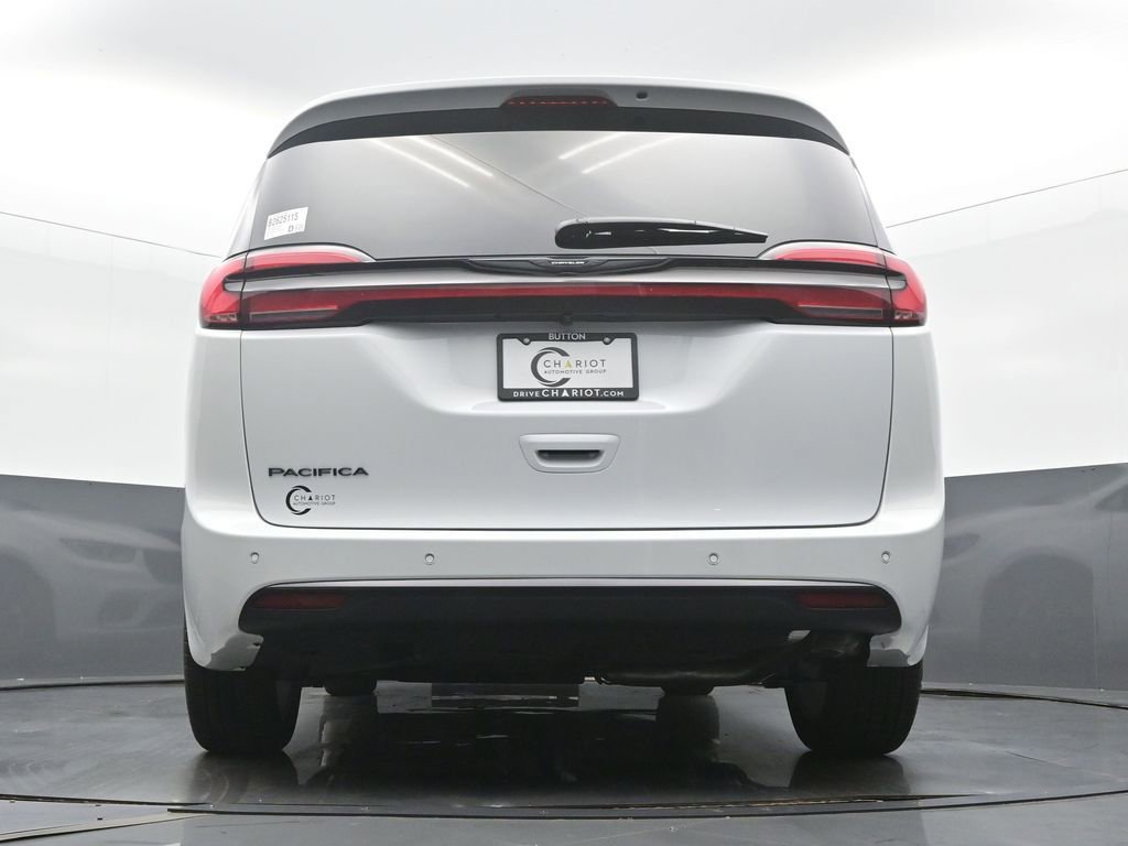 New 2026 Chrysler Pacifica Select image 50