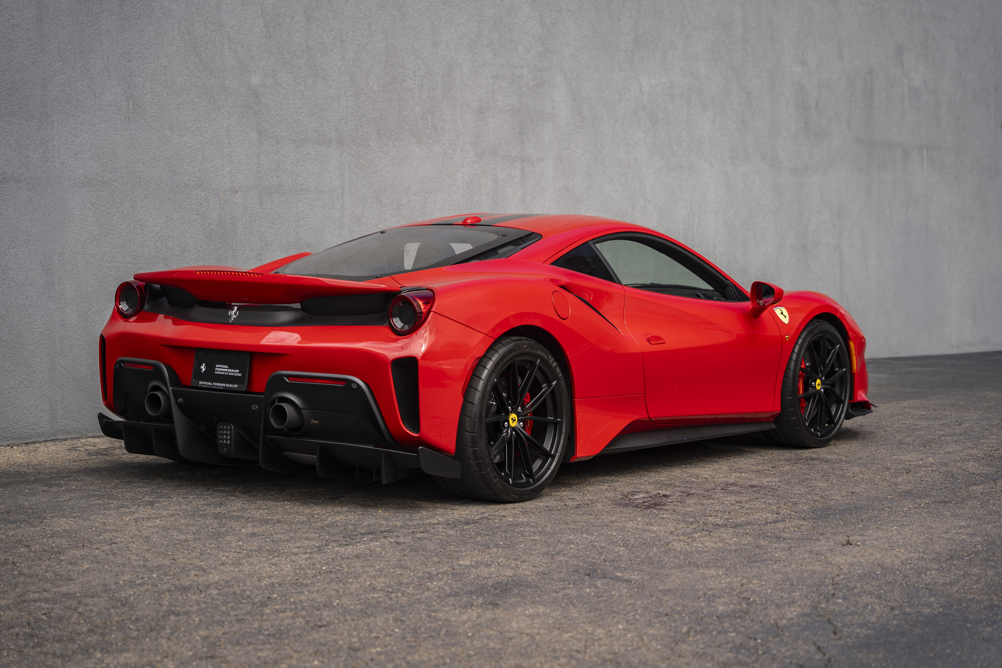 Certified 2020 Ferrari 488 Pista Coupe RWD image 5