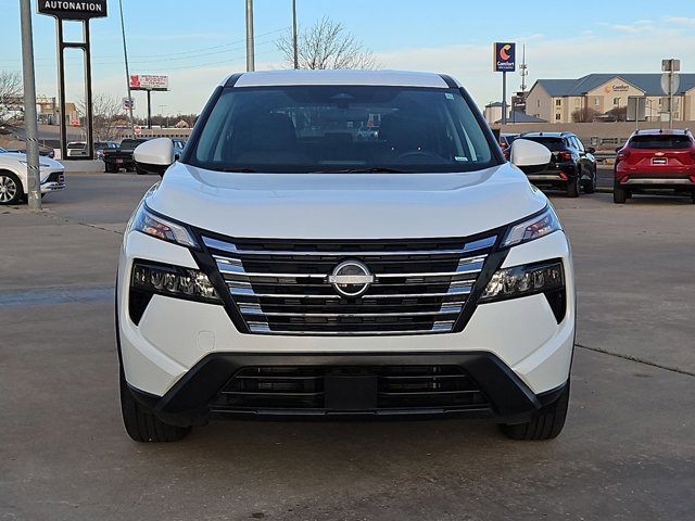 Used 2024 Nissan Rogue SV video 2