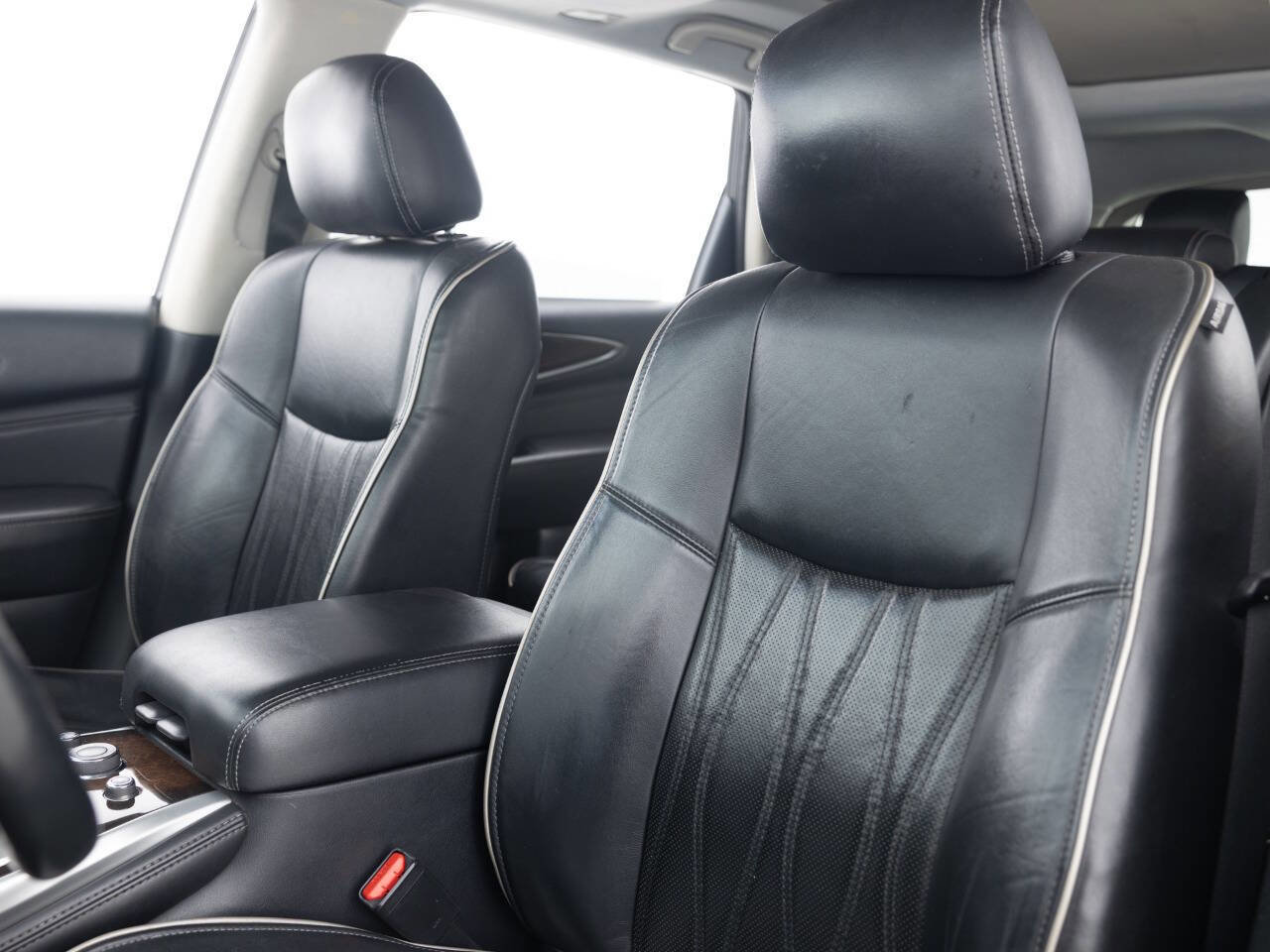 Used 2017 INFINITI QX60 Luxe w/ Deluxe Technology Package AWD/4WD image 22