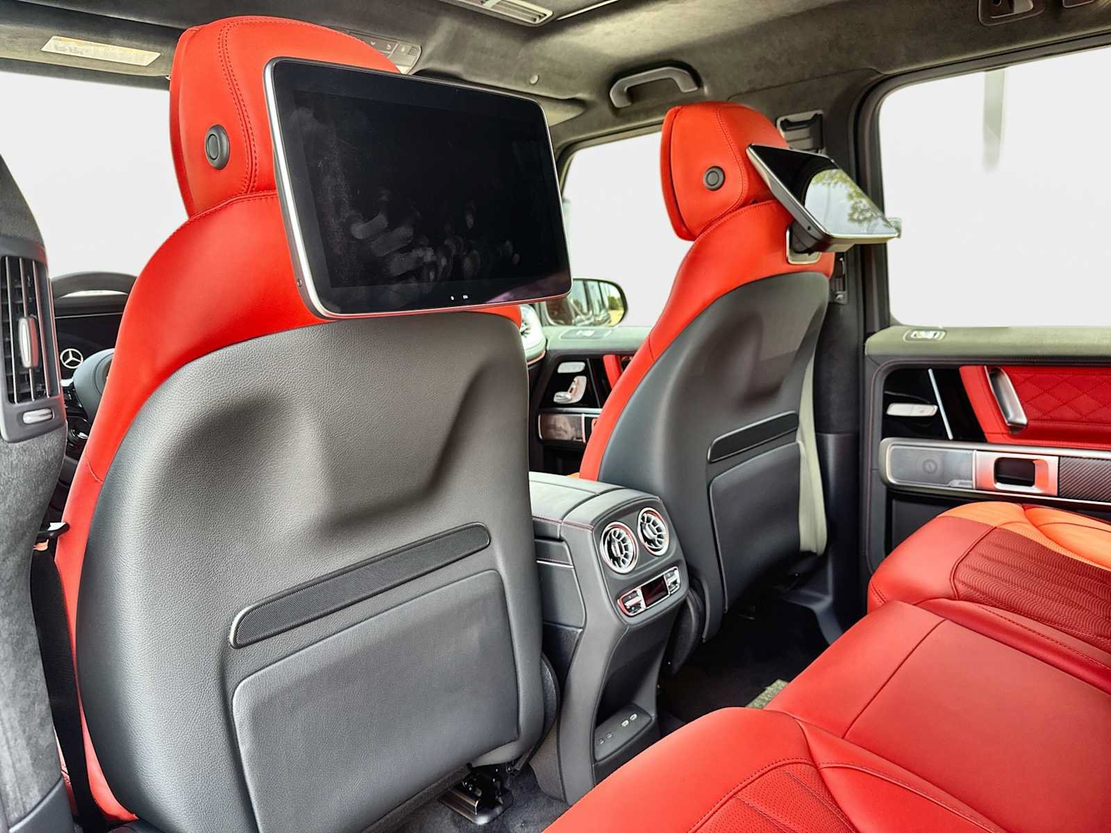 New 2027 Mercedes-Benz G 63 AMG 4MATIC image 19