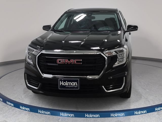Used 2024 GMC Terrain SLE AWD/4WD image 3