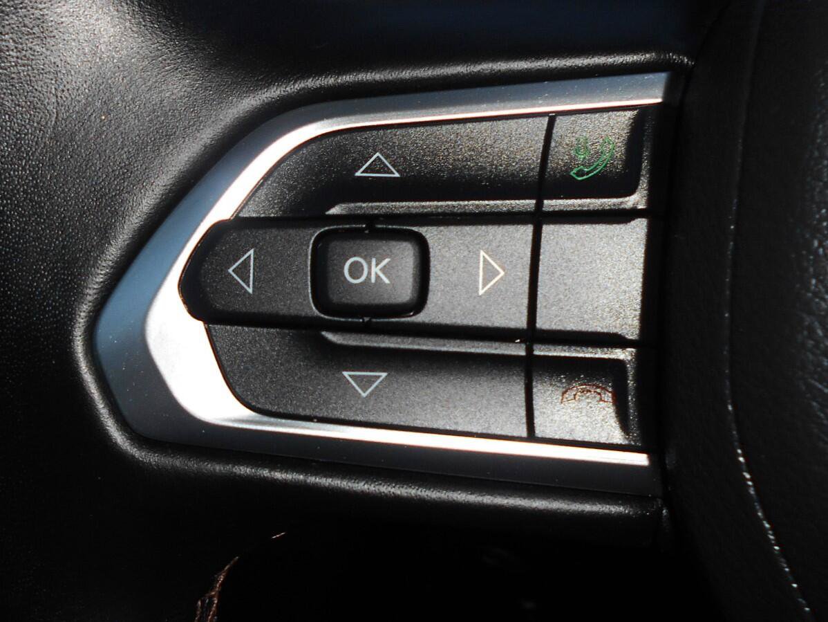 Certified 2022 Jeep Compass Limited AWD/4WD image 18
