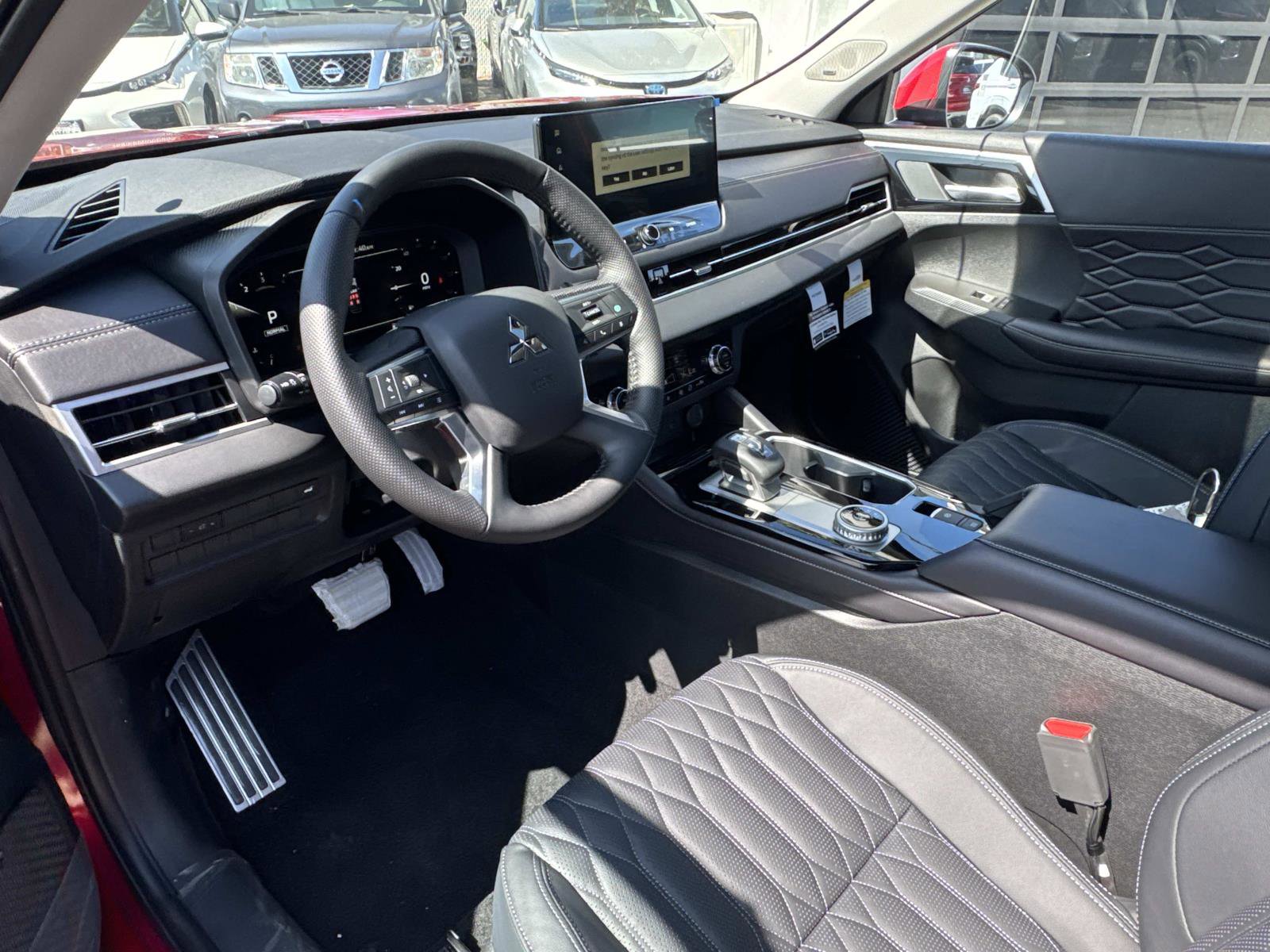 New 2025 Mitsubishi Outlander SEL image 14