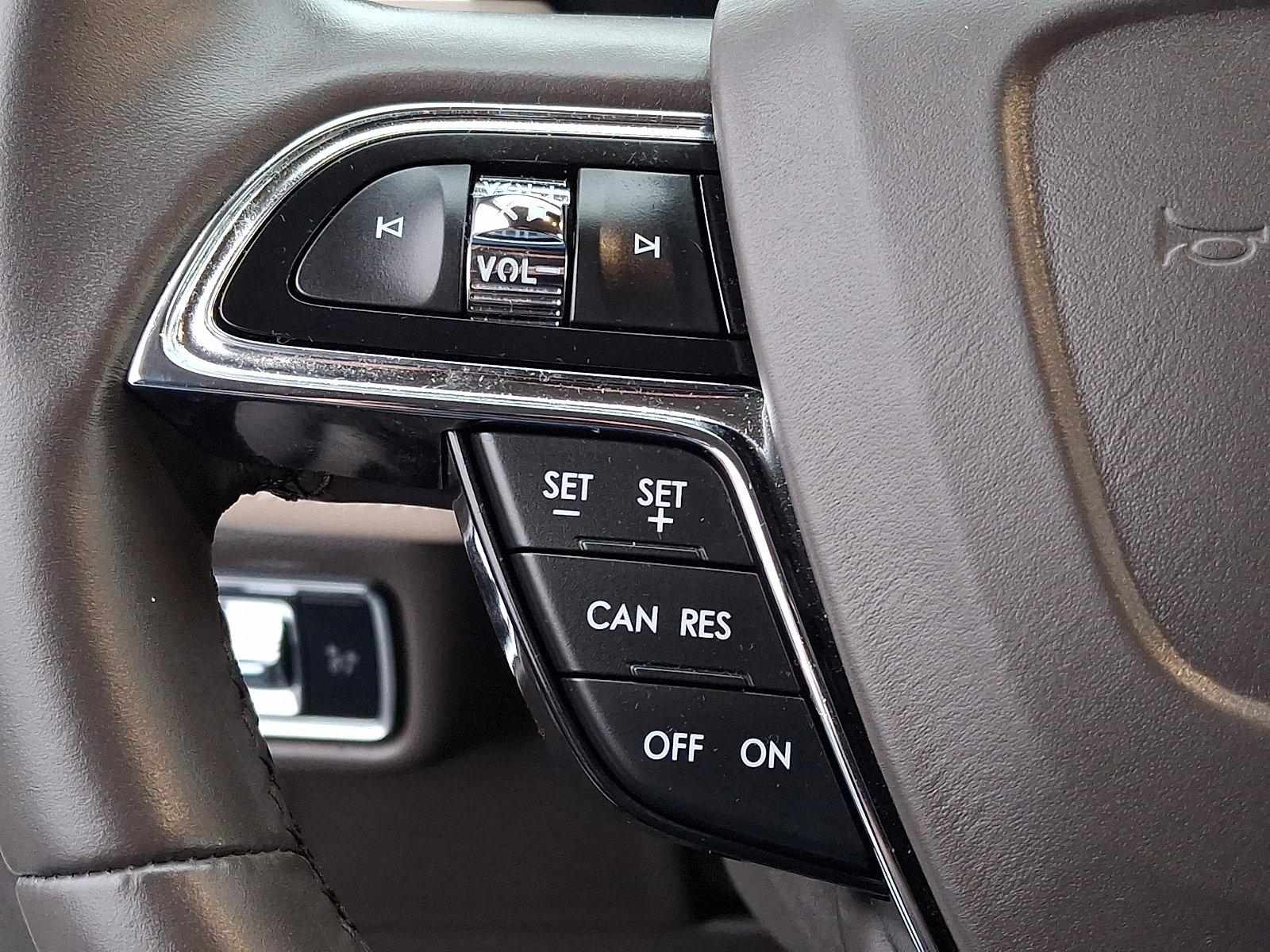 Certified 2021 Lincoln Nautilus AWD w/ Equipment Group 101A image 22