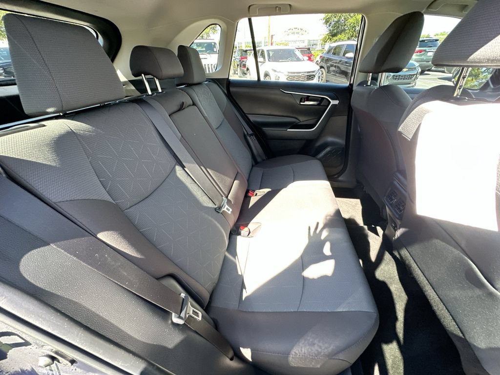 Used 2025 Toyota RAV4 XLE w/ Convenience Package FWD image 26