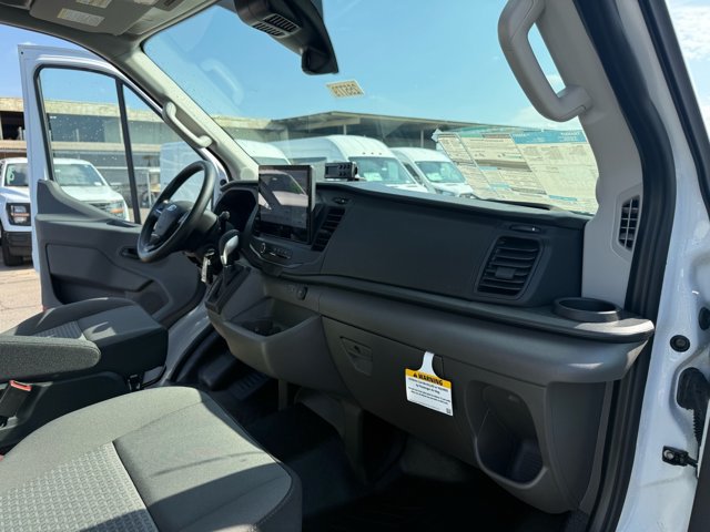 New 2025 Ford Transit 250 148 Medium Roof RWD image 17