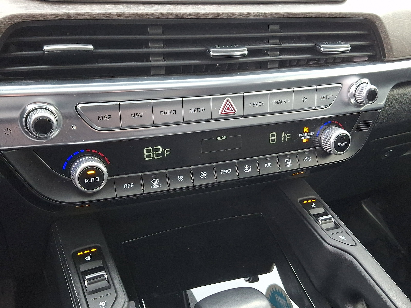 Used 2021 Kia Telluride EX w/ EX Premium Package image 17