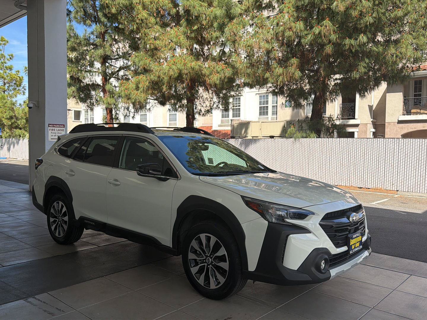 Used 2023 Subaru Outback Limited AWD/4WD image 8
