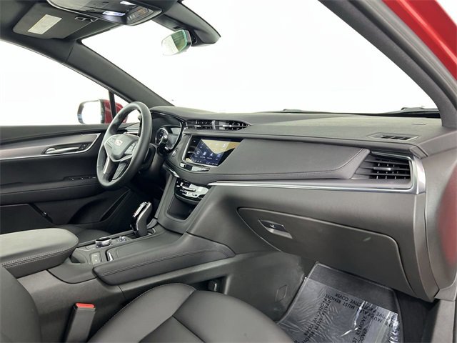 Used 2025 Cadillac XT5 Luxury image 29