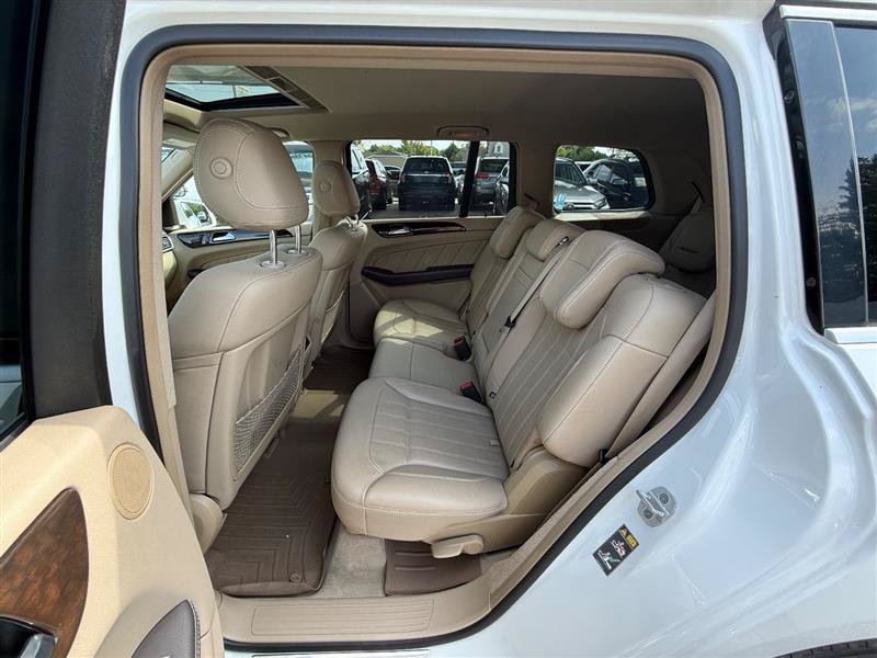 Used 2015 Mercedes-Benz GL 450 4MATIC image 19