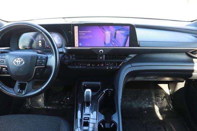 Used 2024 Toyota Crown XLE image 13