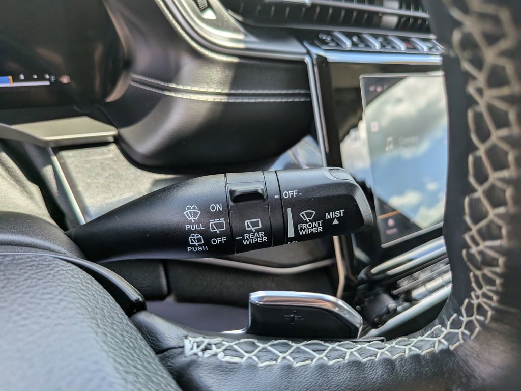 Used 2022 Jeep Grand Cherokee L Laredo w/ Luxury Tech Group I AWD/4WD image 34